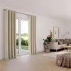 Beige Gardine im Wohnzimmer
