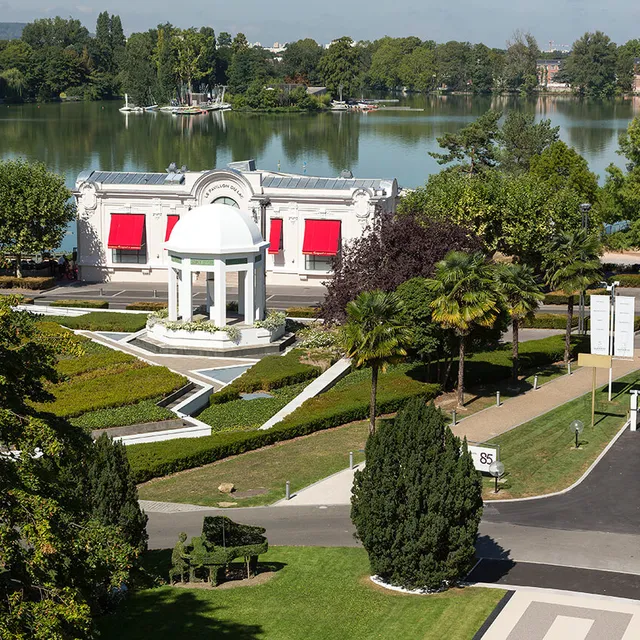 Le Lieu - Le Pavillon du Lac