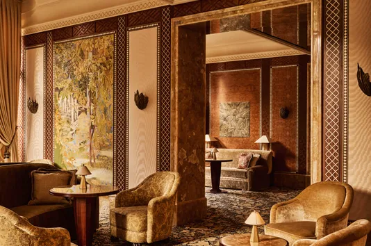 Fouquet's Paris lobby