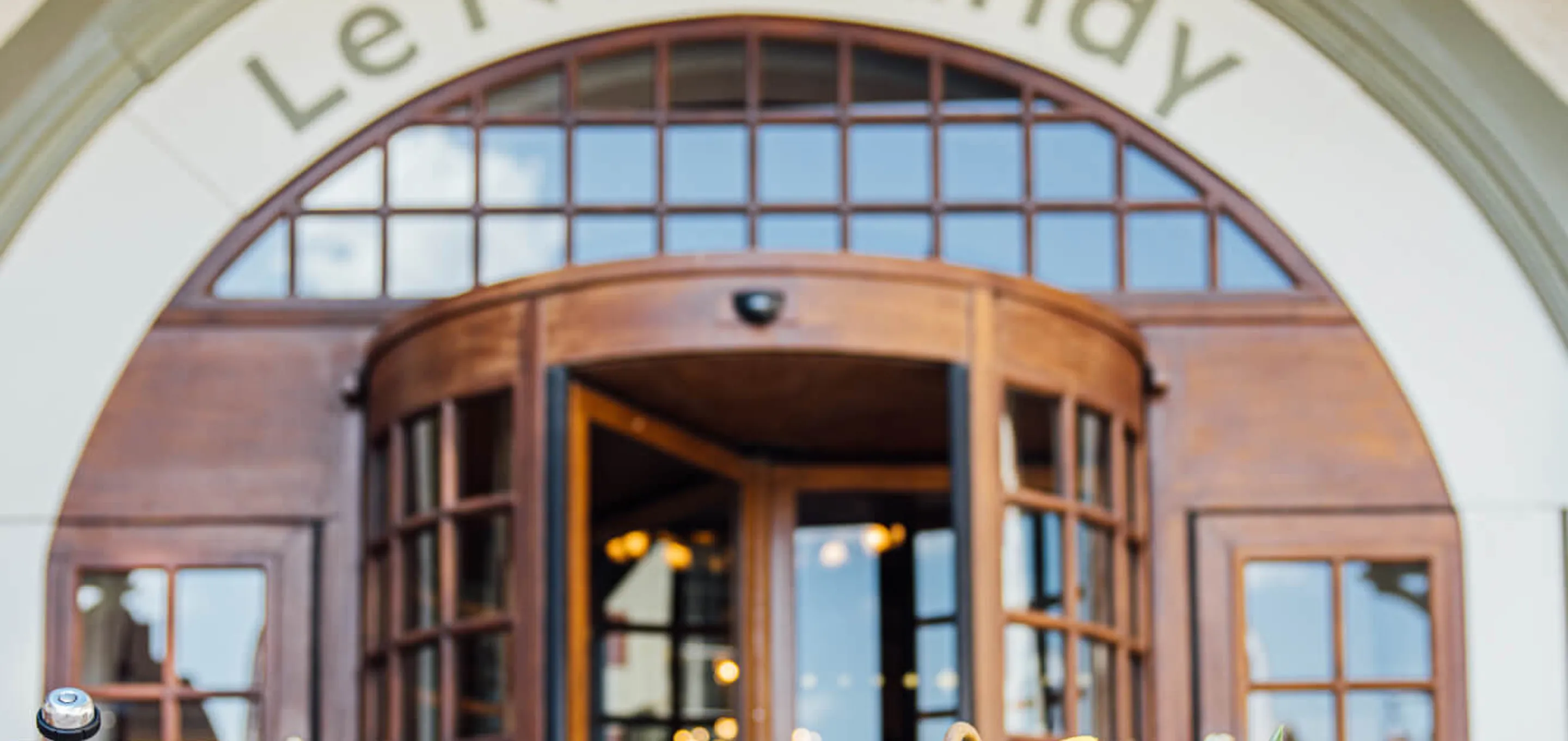 Entrée du Normandy Deauville