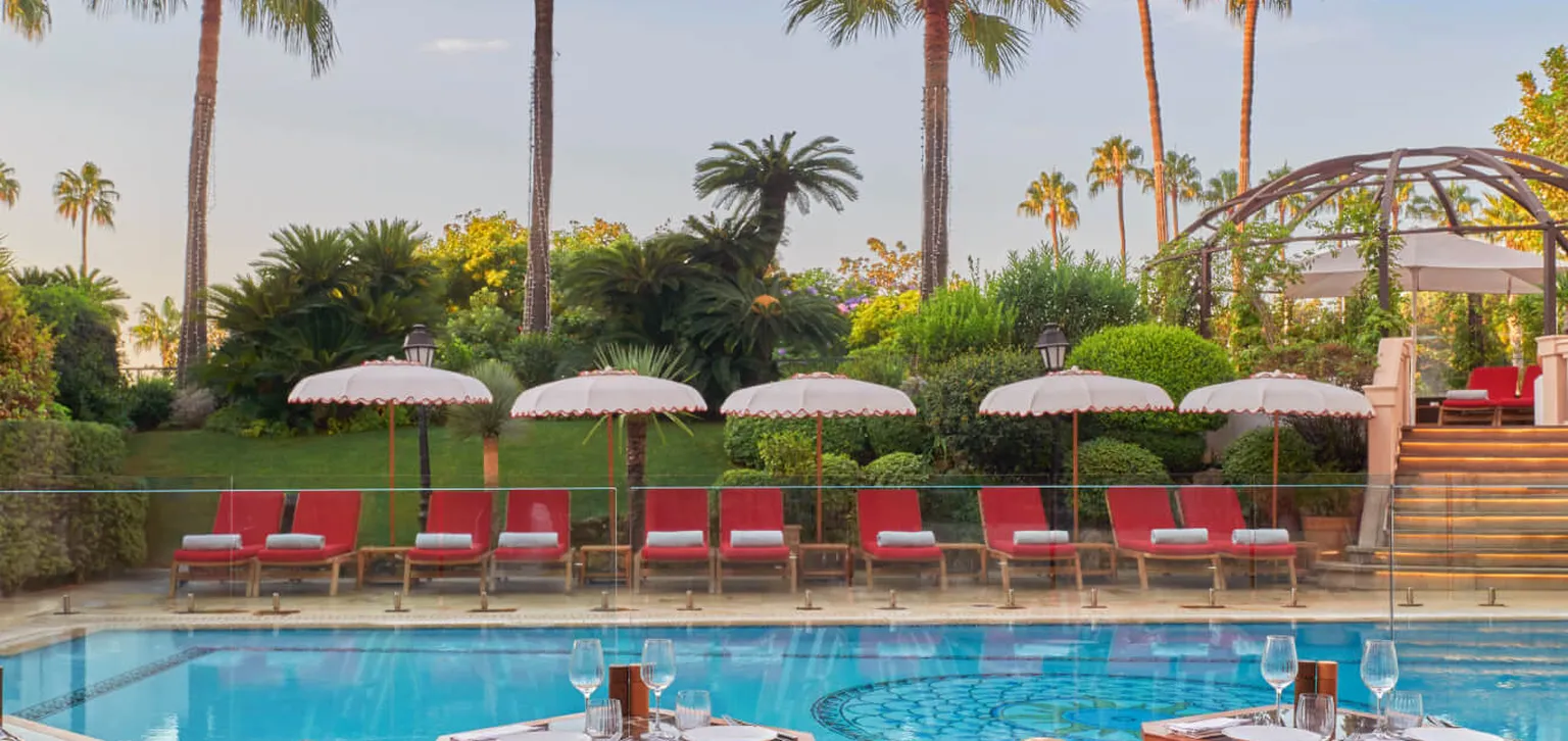 La terrasse piscine Le Majestic Cannes