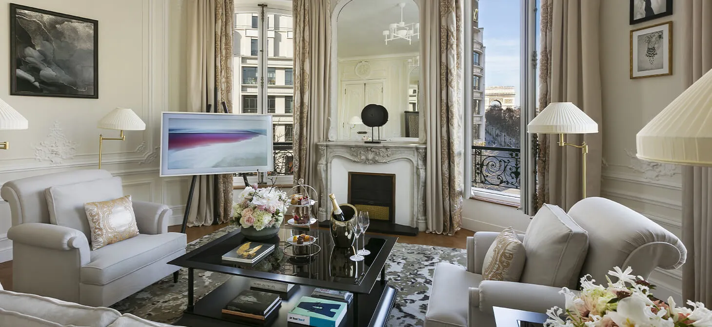 Suite Signature Champs-Elysées | Fouquet's, Paris, Hôtels Barrière