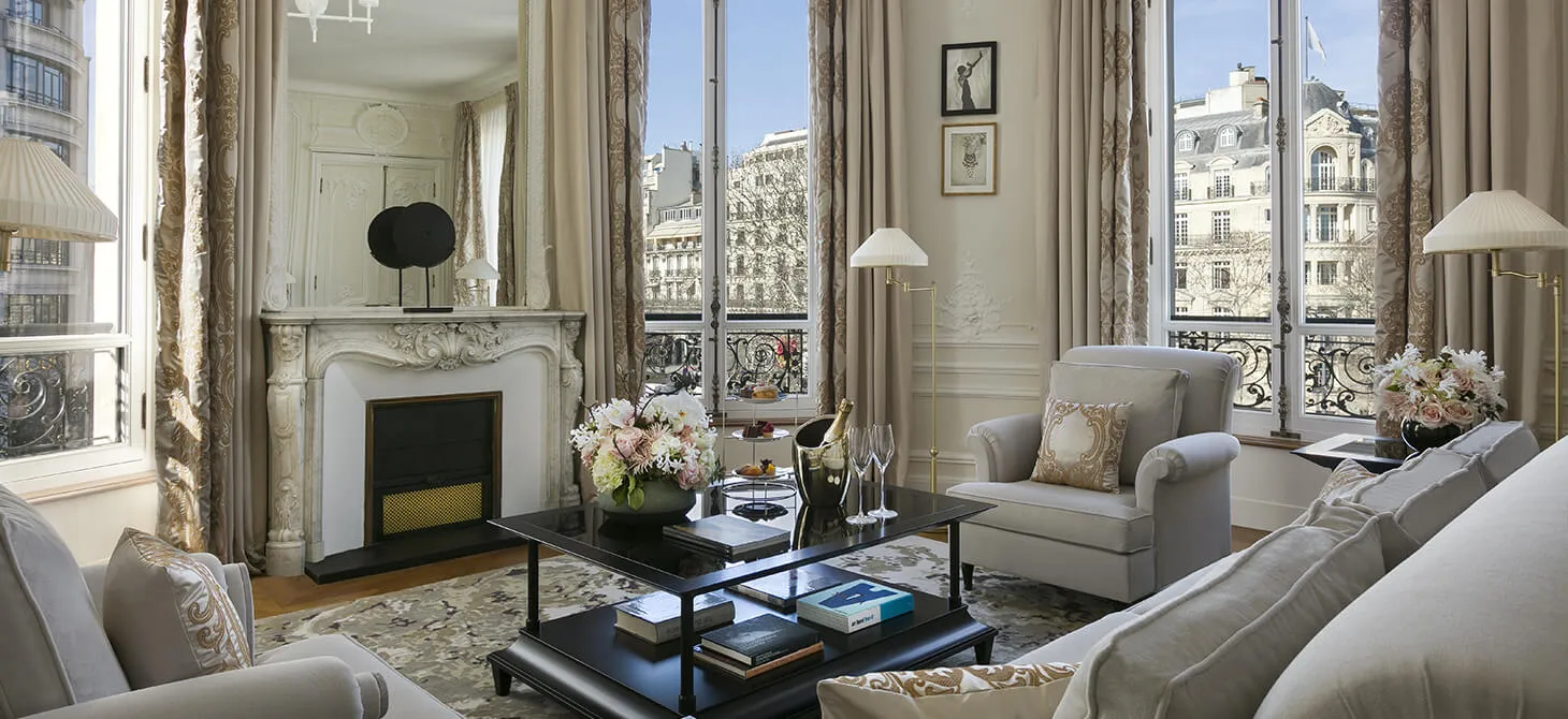 Suite Signature Champs-Elysées | Fouquet's, Paris, Hôtels Barrière