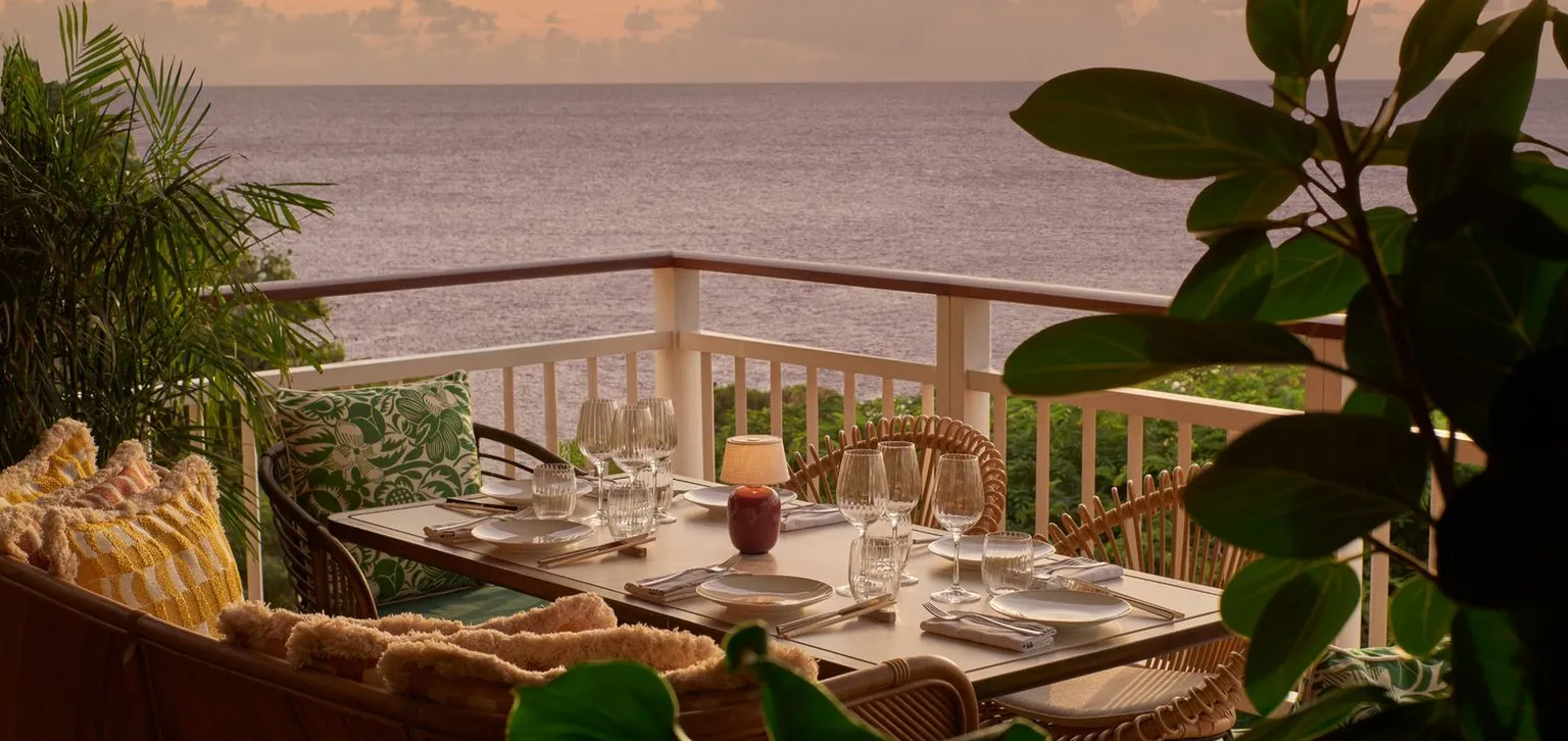 Table et vue sur la mer restaurant Beefbar Saint-Barth