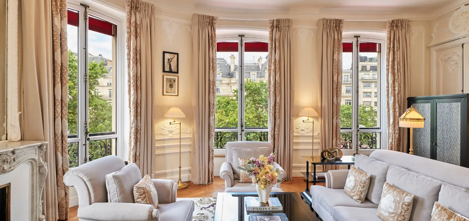 Salon de la Suite signature Champs Élysées au Fouquet's Paris