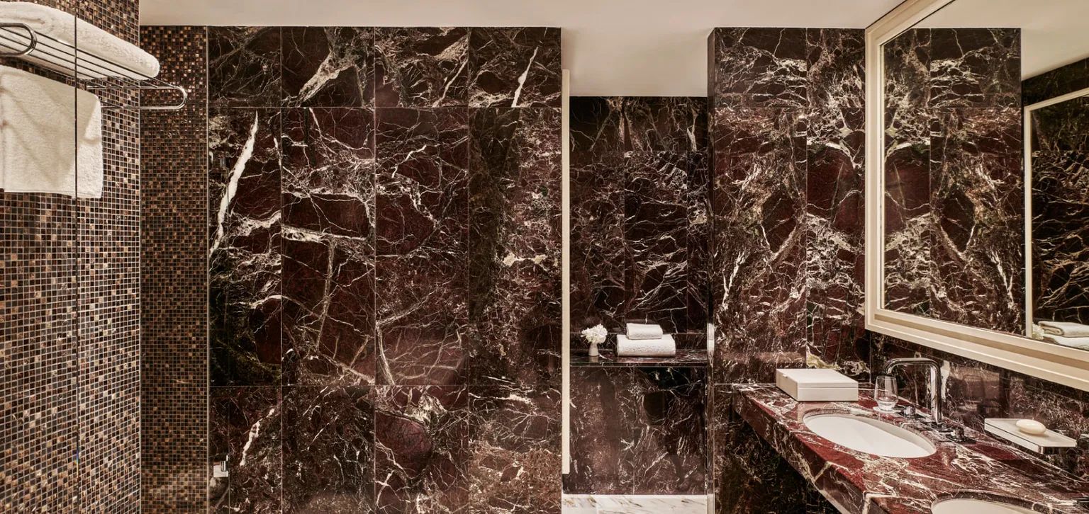Salle de bain Junior Suite Prestige Terrasse Le Majestic Cannes