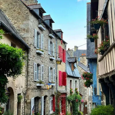 Dinan