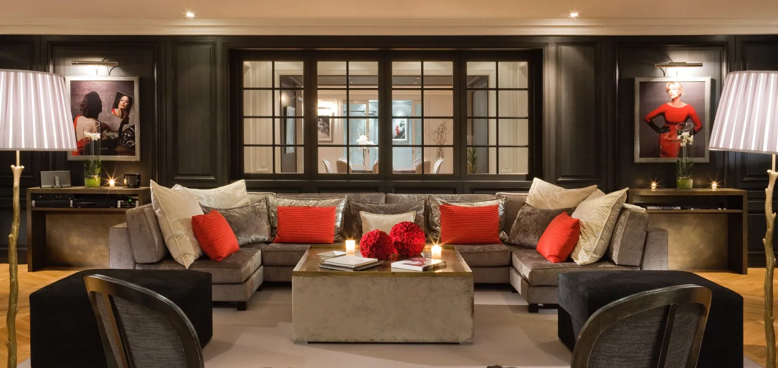 Salon de la suite Christian Dior à l'hôtel le Majestic à Cannes