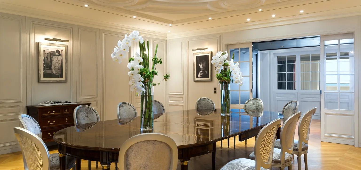 Salle à manger de la suite Christian Dior à l'hôtel le Majestic à Cannes