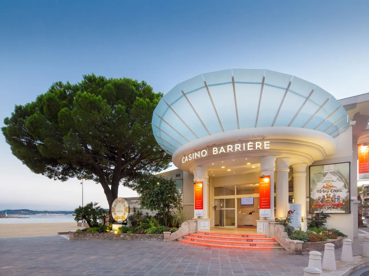 Façade du Casino Barrière à Sainte Maxime