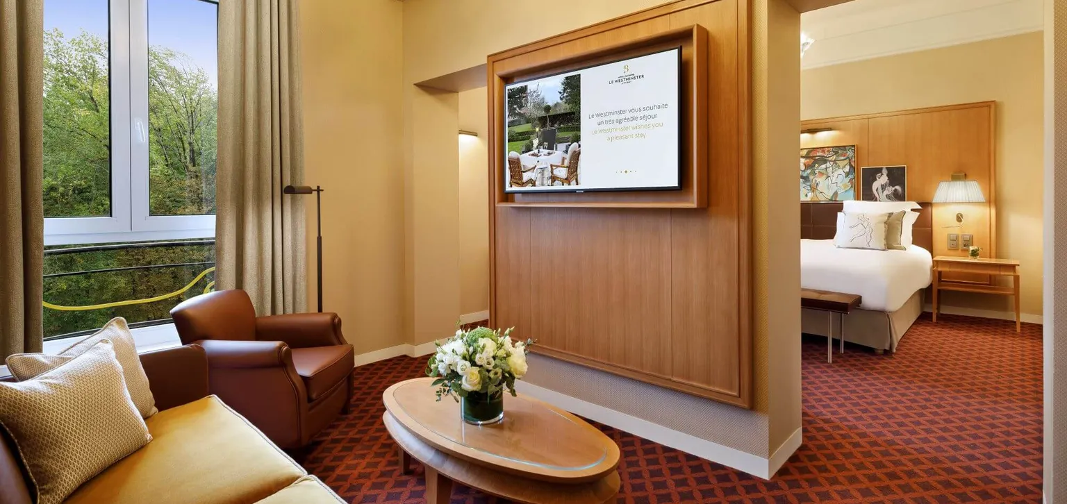 Espace salon  de la Junior Suite Prestige de l'hôtel Westminster au Touquet