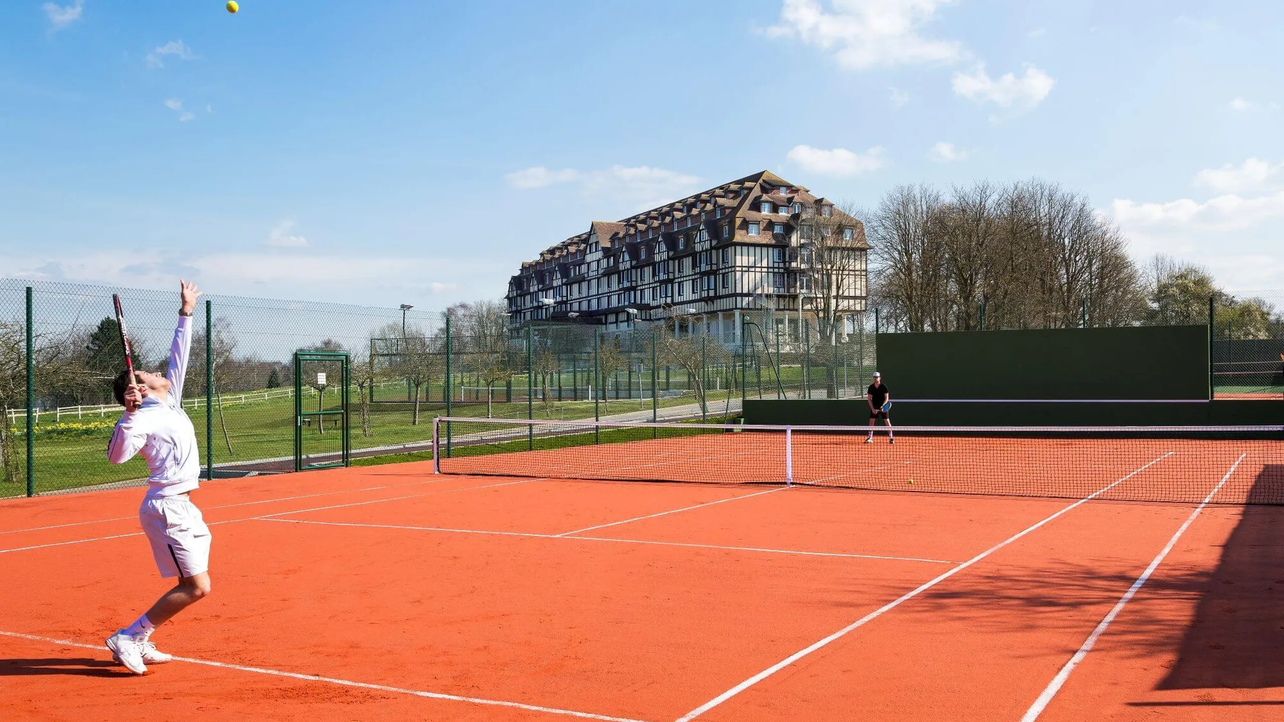 Terrain de tennis de l'hôtel du Golf à Deauville
