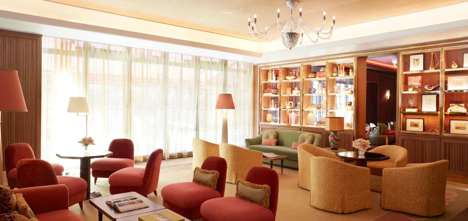 Fouquet's New York Lobby
