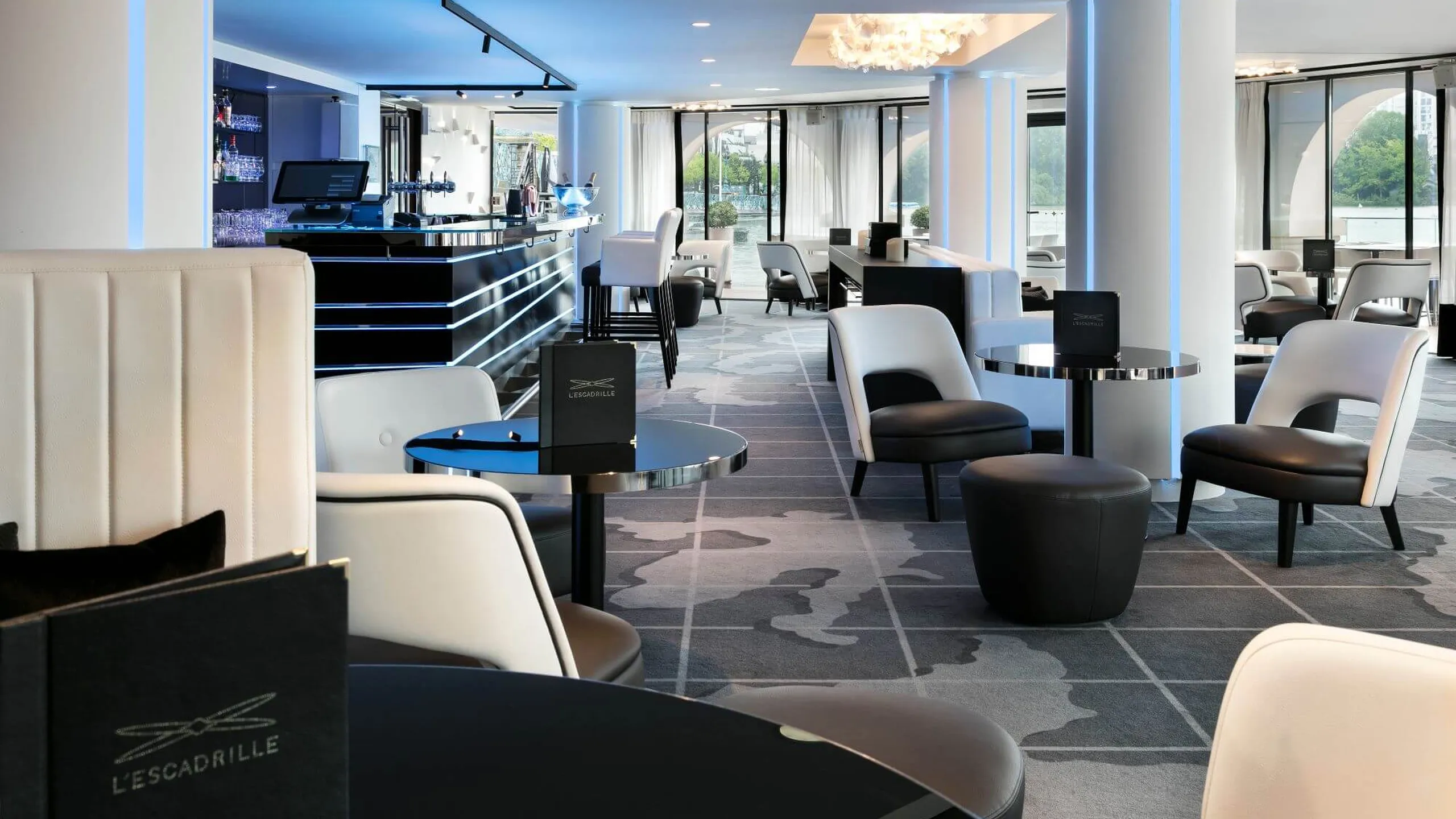 Enghien-les-Bains le restaurant l'Escadrille