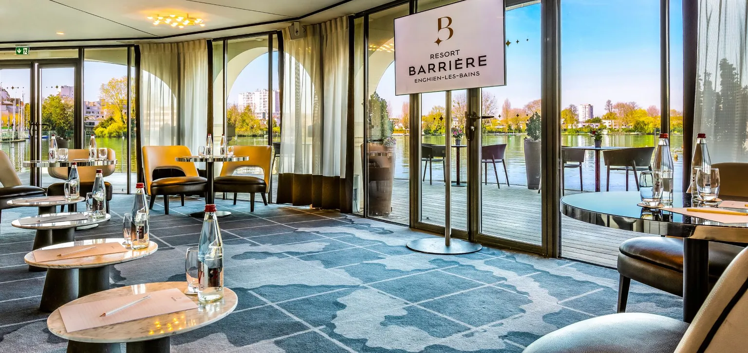 Séminaire à l'Escadrille Enghien-les-Bains au bord du lac