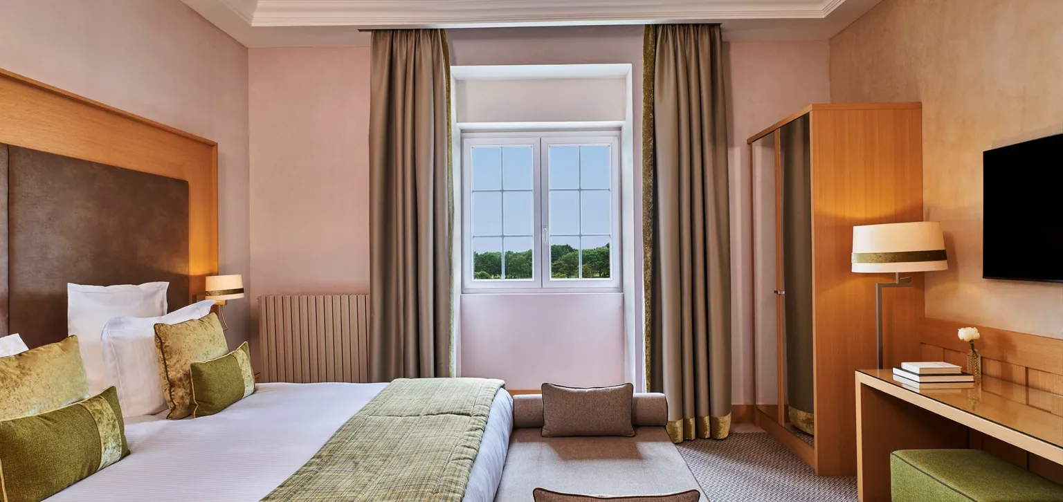 Chambre deluxe à l'hôtel du Golf à Deauville avec vue d'ensemble