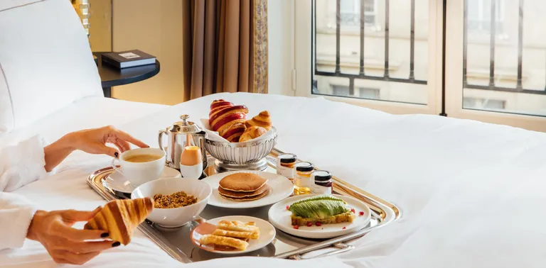Room Service Paris
