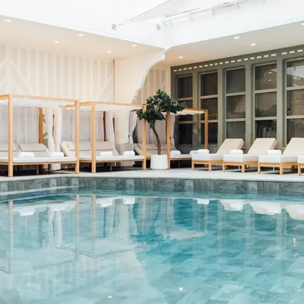 Piscine intérieure du Normandy