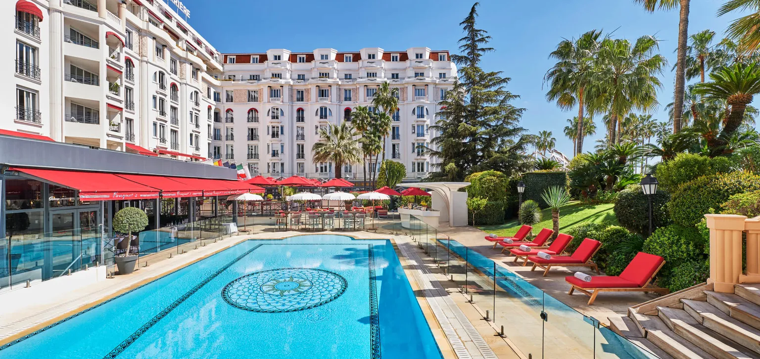 Piscine du Majestic à Cannes