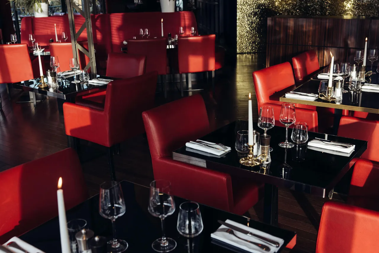 Le Pavillon du Lac, privatisation