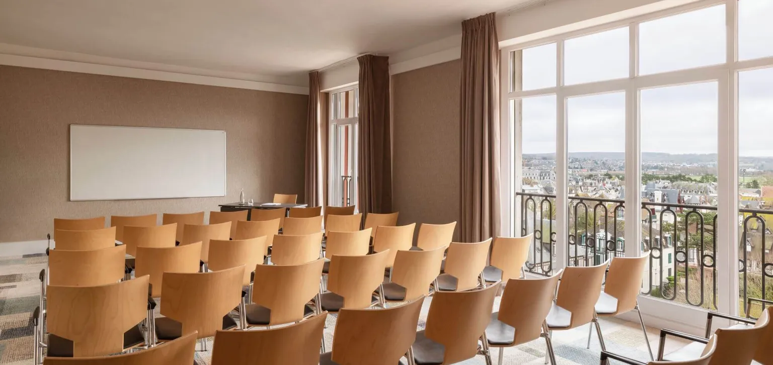 Salle de séminaire avec vue sur Deauville