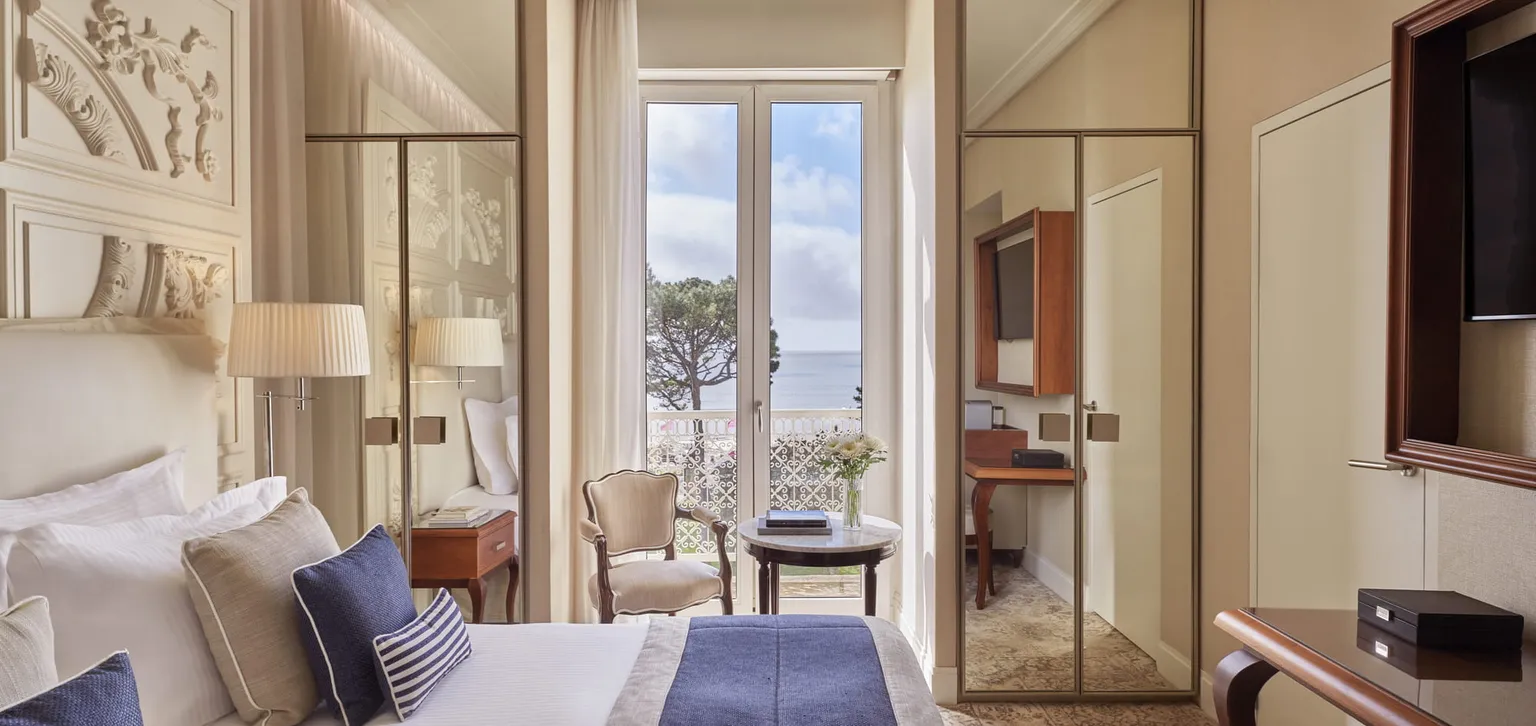 Coin nuit de la chambre Deluxe Mer à l'hôtel Le Royal La Baule