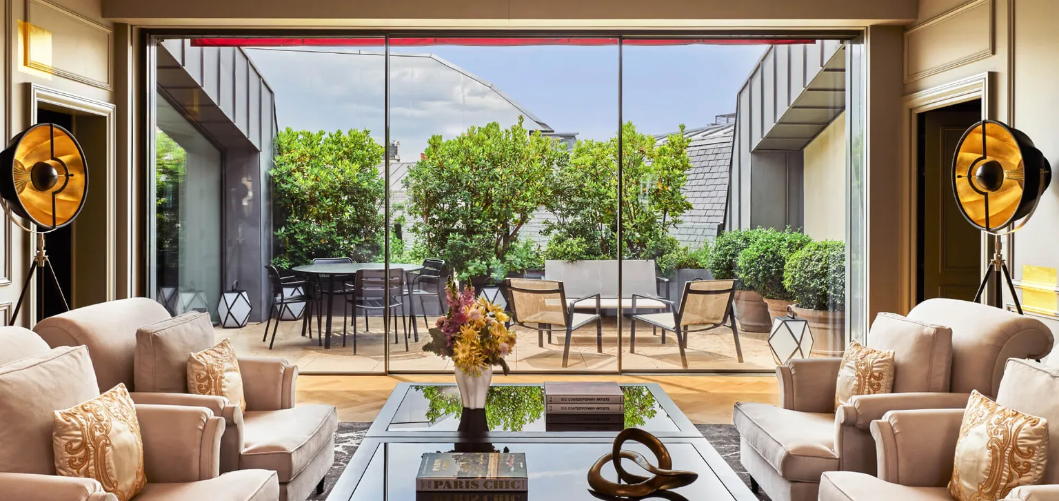 Appartement avec terasse au Fouquet's Paris