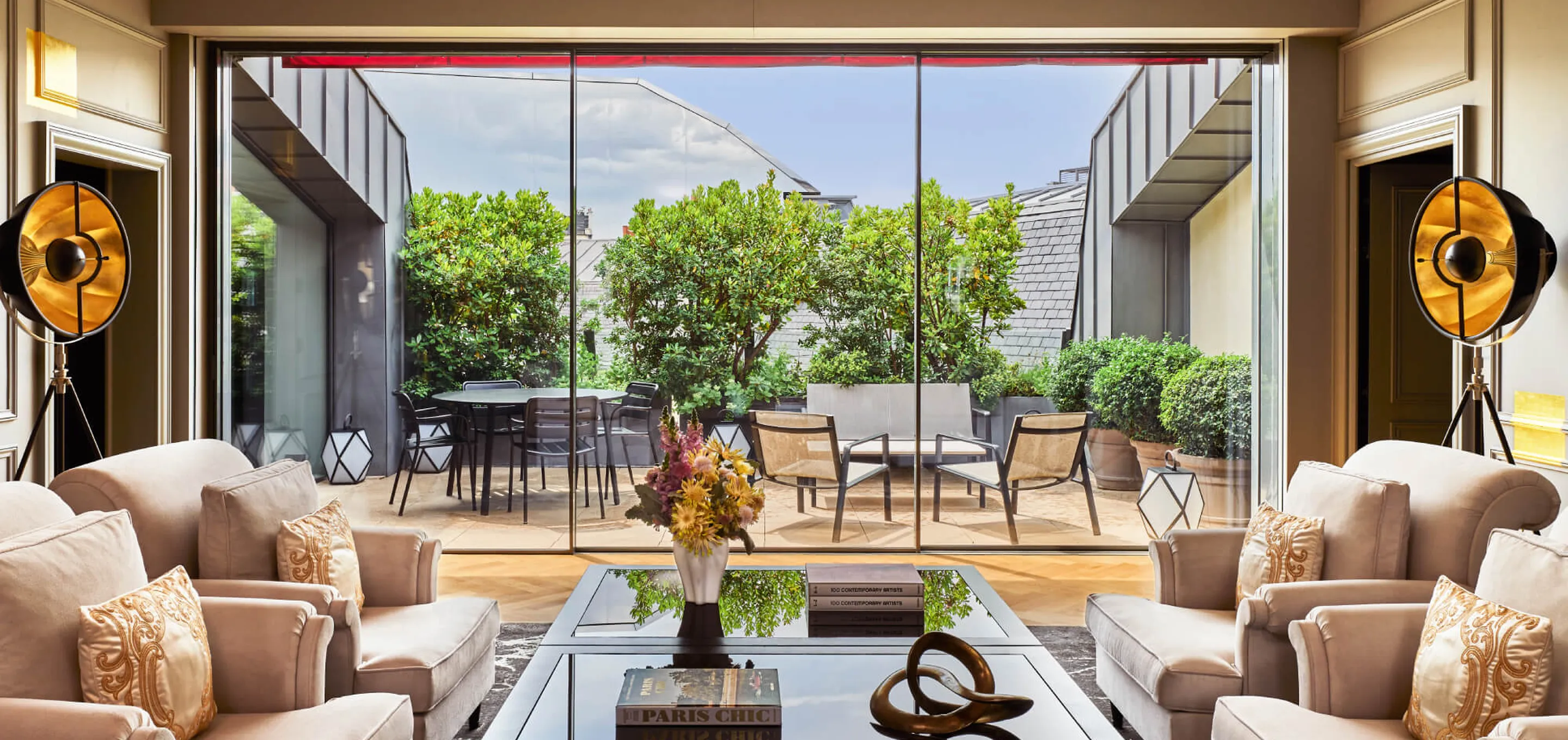 Appartement avec terasse au Fouquet's Paris