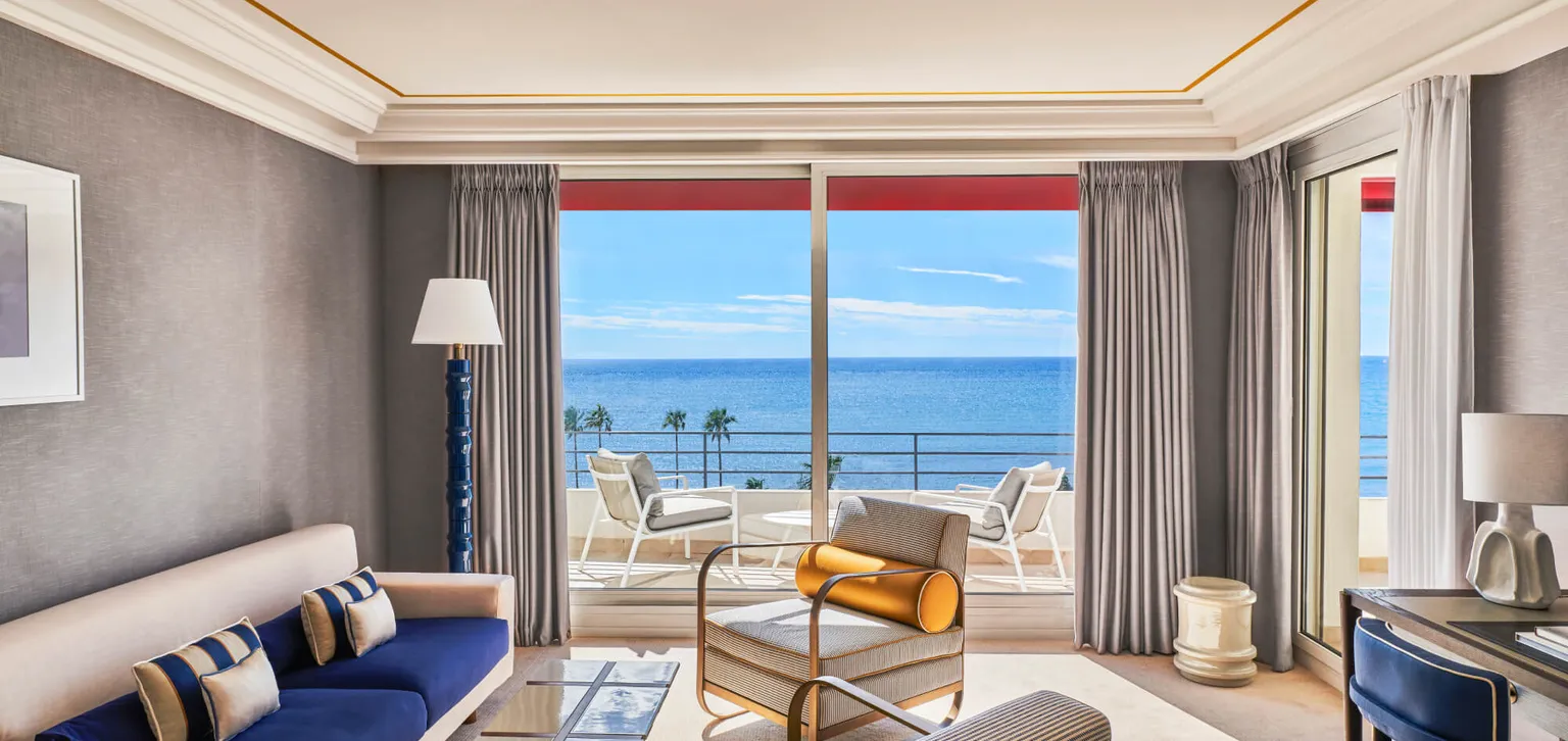 Salon vue mer Le Majestic Cannes