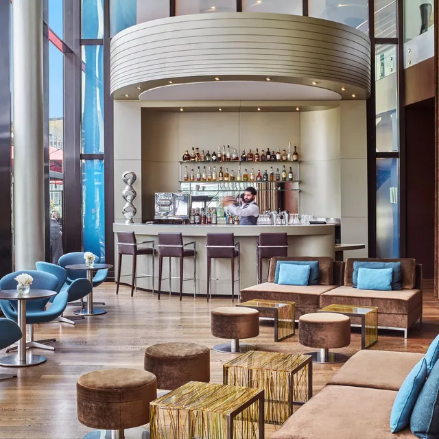 Vue du bar au restaurant Escale 777 - Casino Barrière Lille