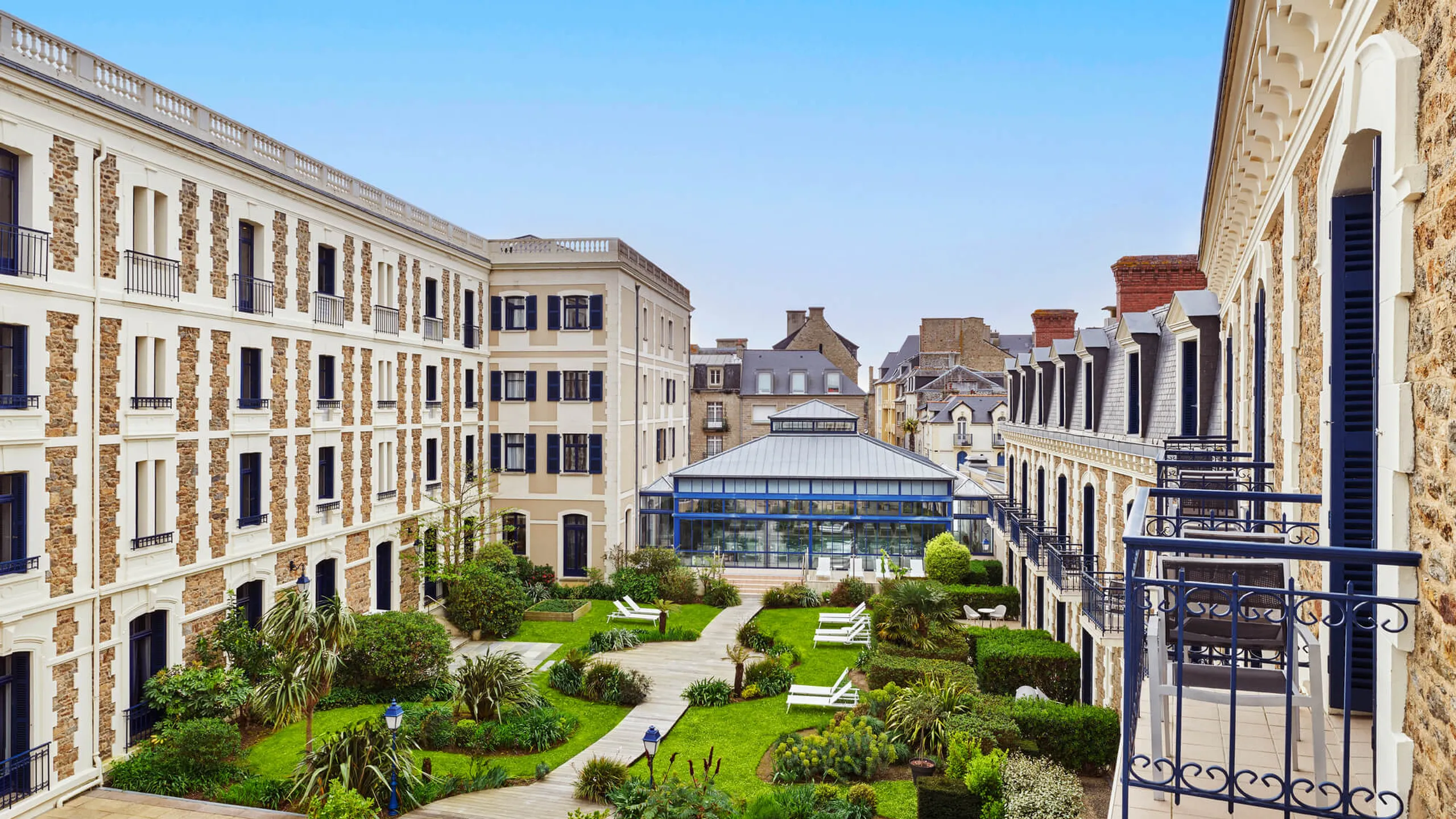 Le Grand Hôtel Dinard Vue piscine