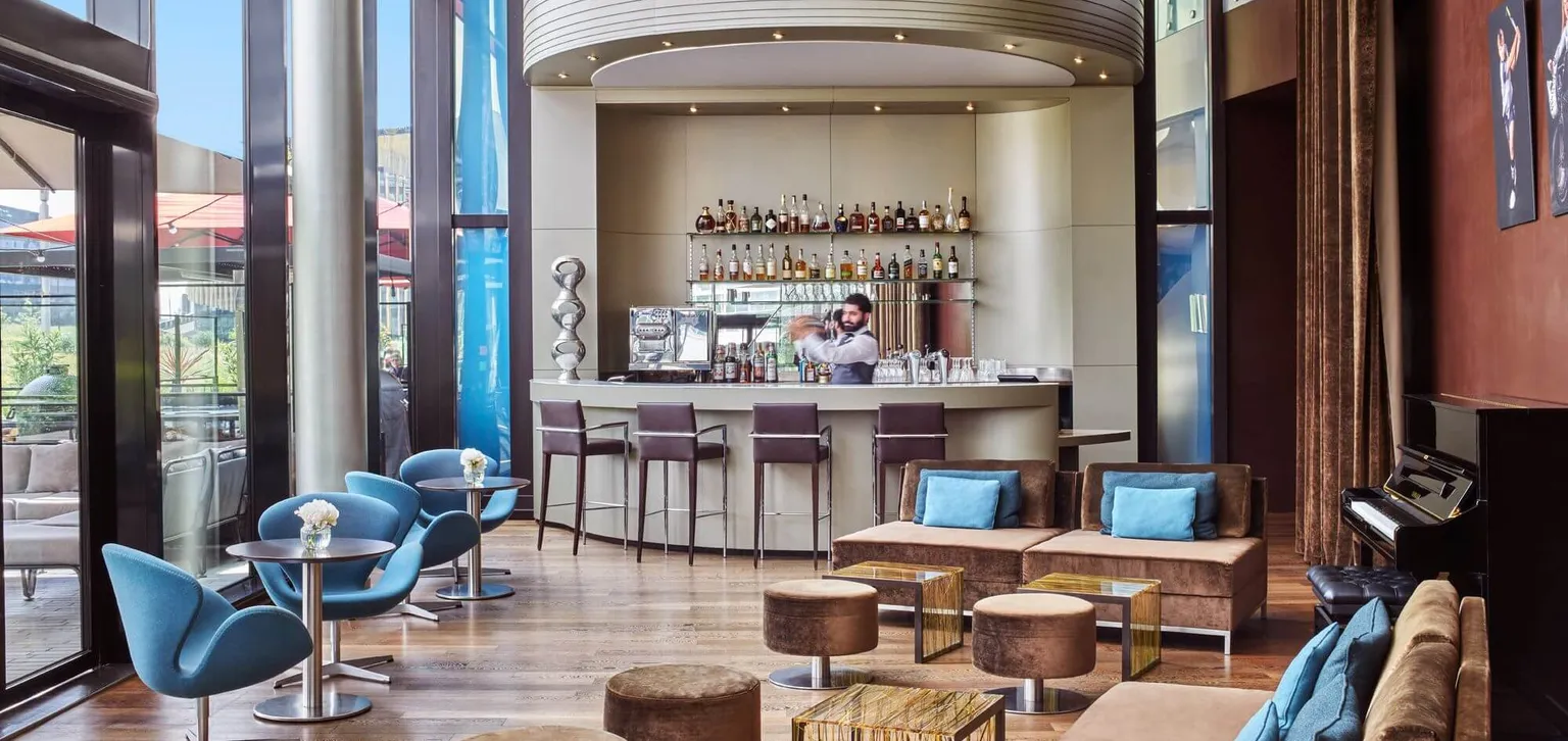 Salle du bar Escal 777