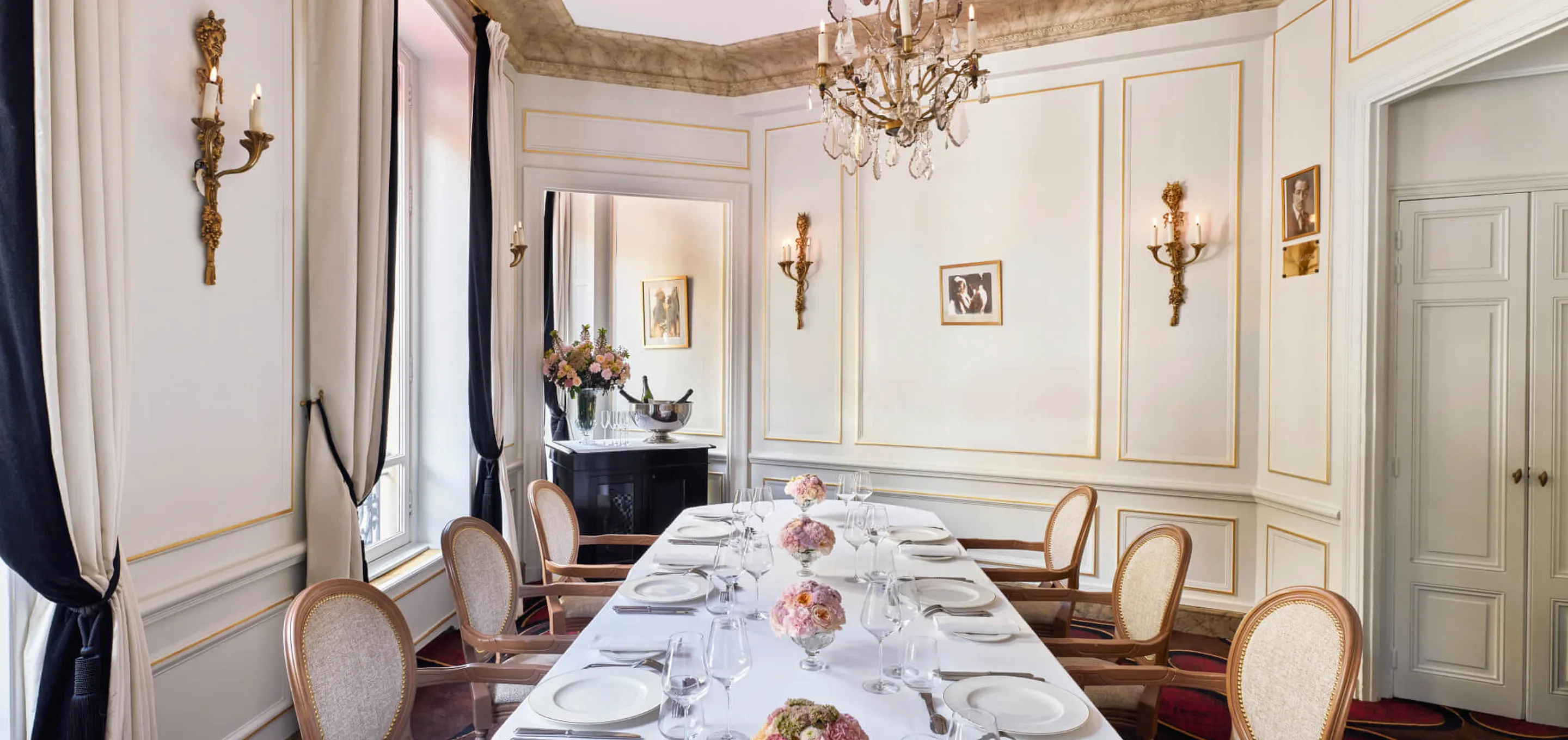 Fouquet's Paris - Salon Delluc Table
