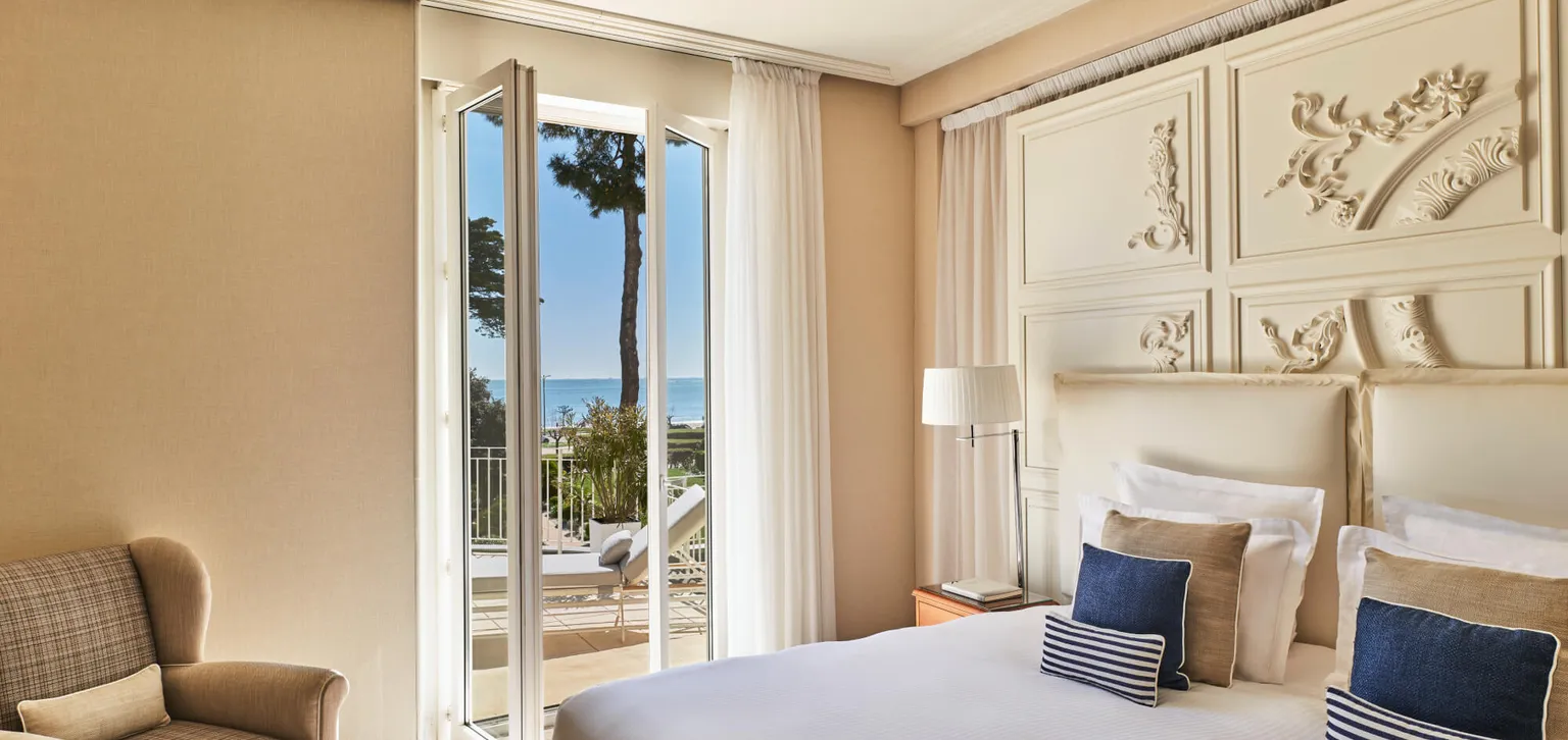 Suite Prestige Terrasse Mer, Chambre Le Royal La Baule