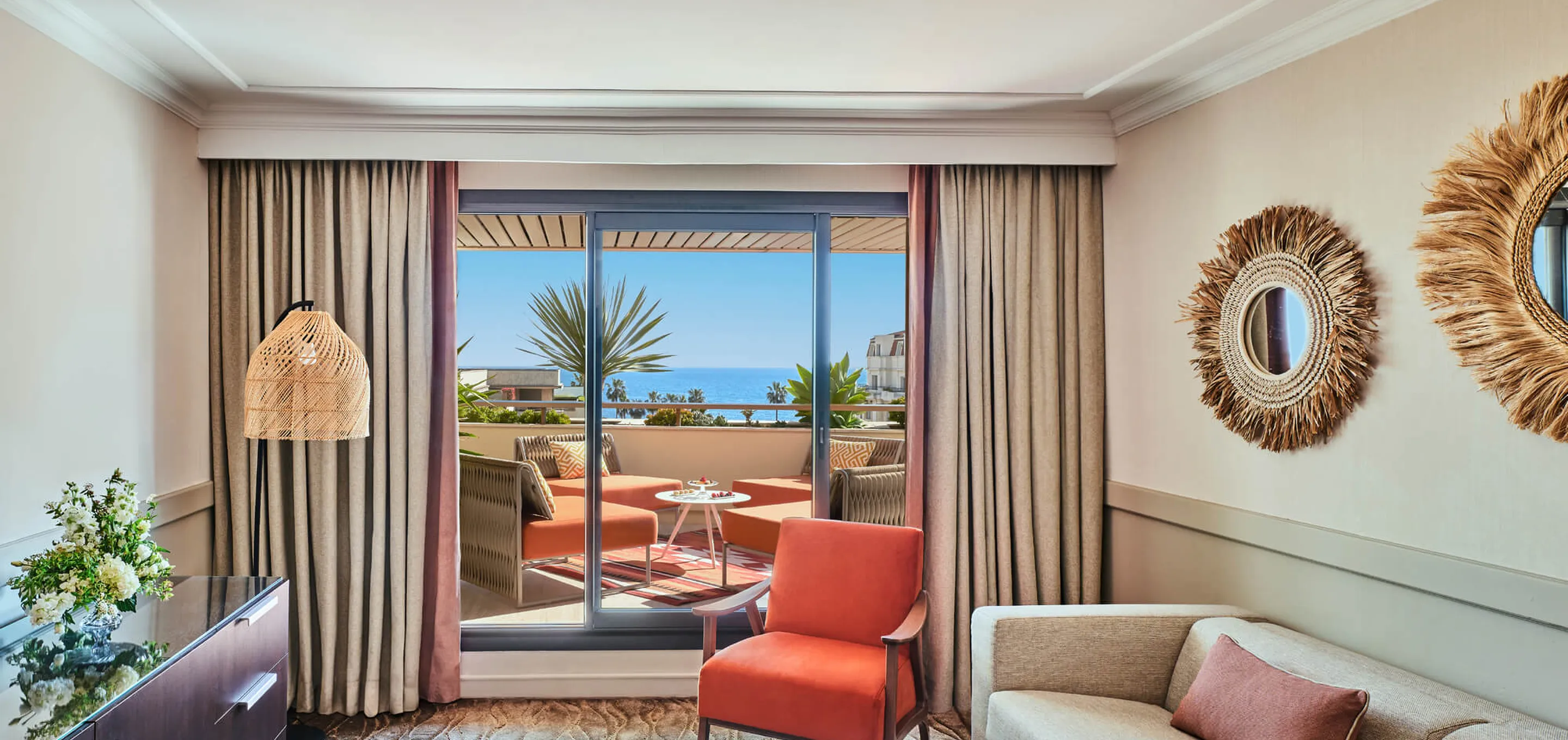 Suite Gray d'Albion terrasse vue mer Salon