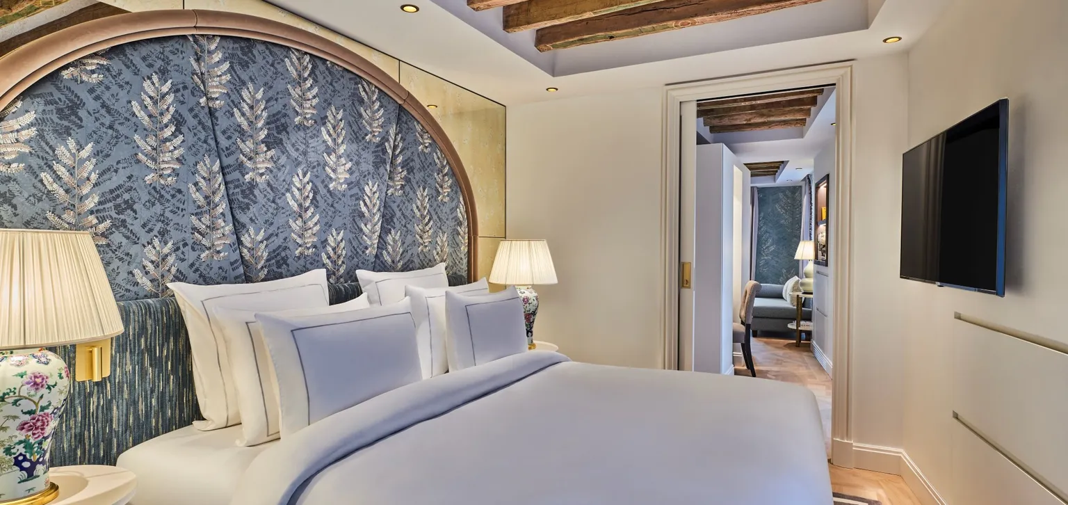 Maison Barrière Vendôme Agatha Christie Chambre