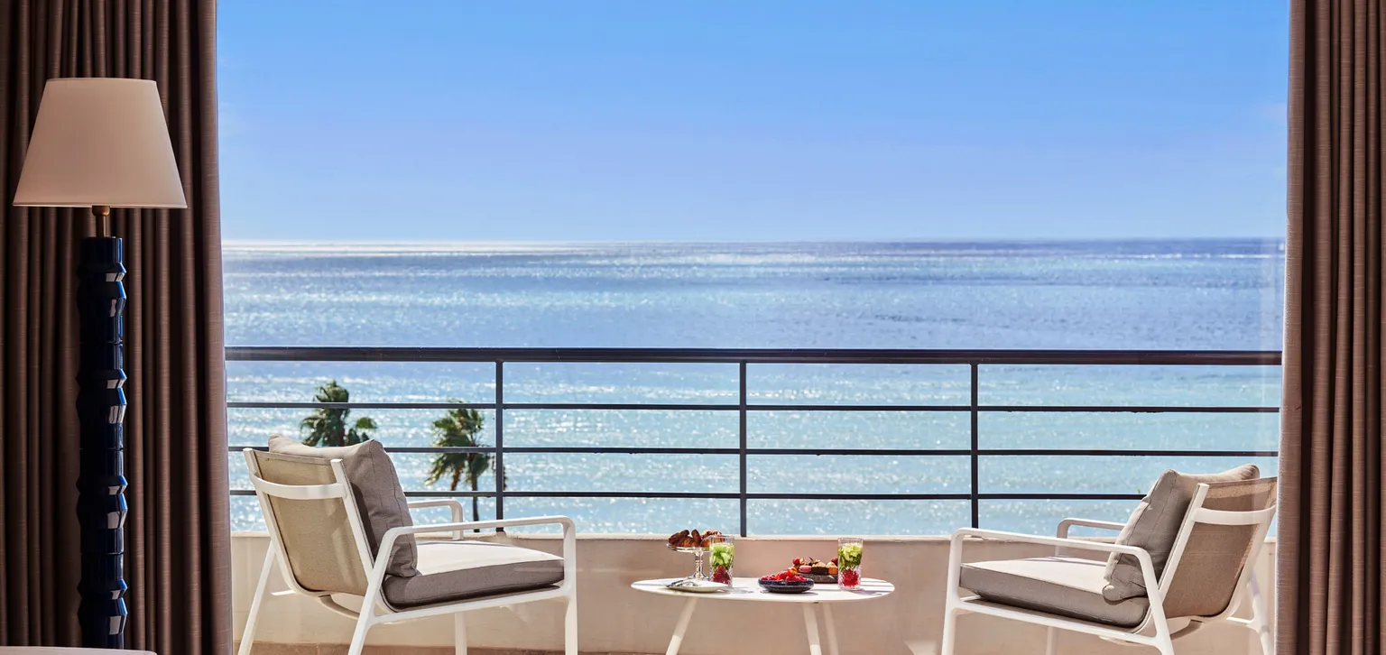 Terrasse et vue mer Suite Prestige Terrasse Mer Le Majestic Cannes