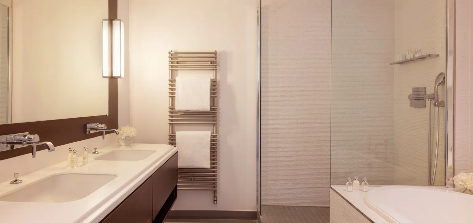 Suite Prestige Mer communicante avec Chambre Prestige Mer salle de bain