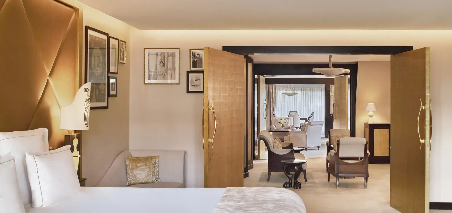 Vue traversante de la Suite Paris Eiffel – Fouquet's Paris