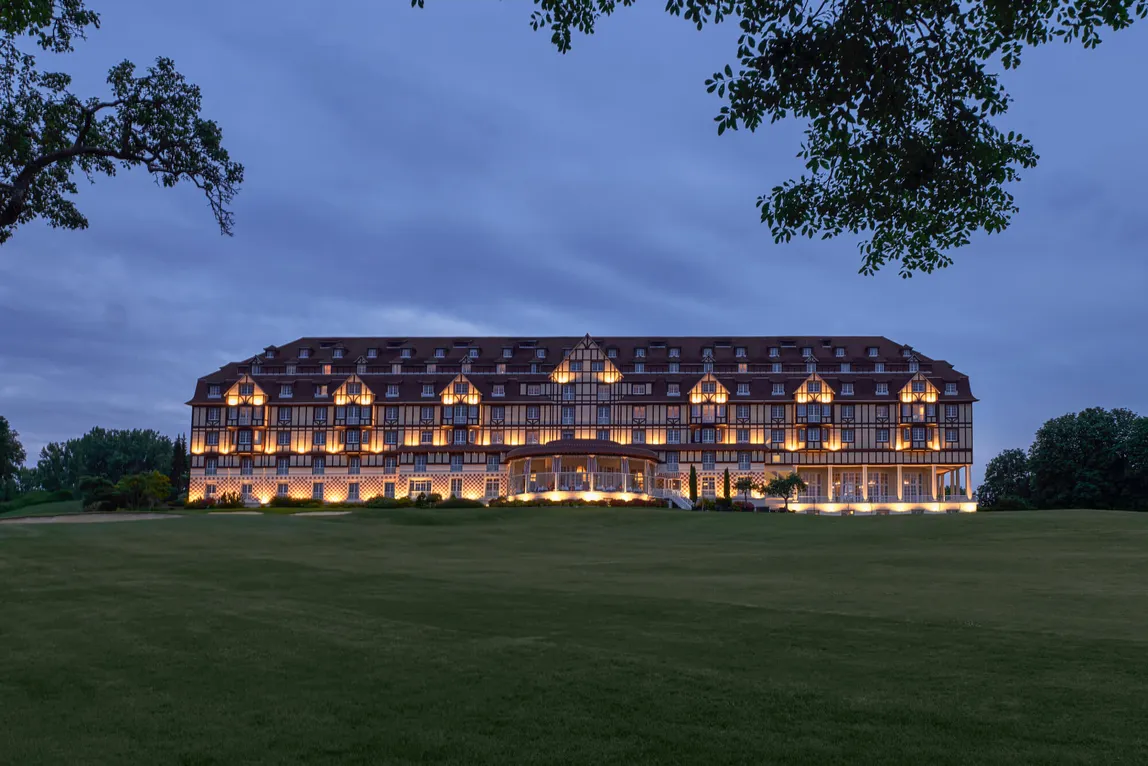 Fête de fin d'année, L'Hôtel du Golf Deauville