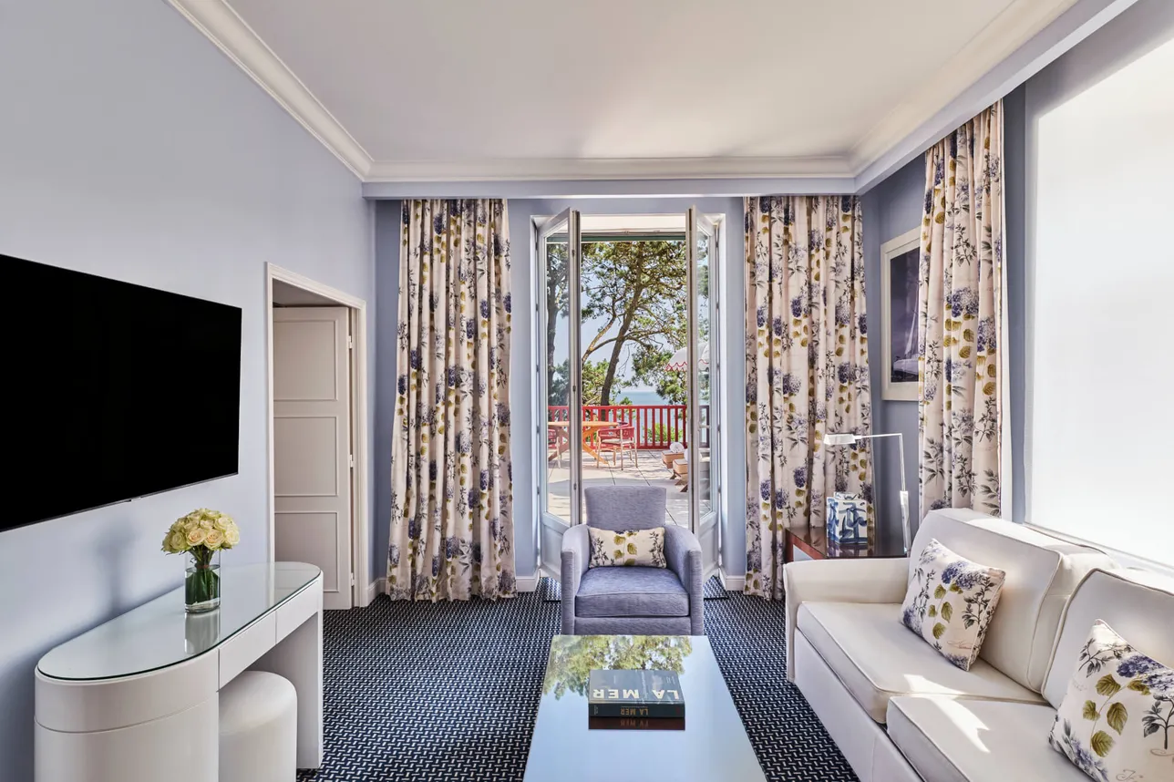 Suite Prestige Mer Terrasse, Salon L'Hermitage