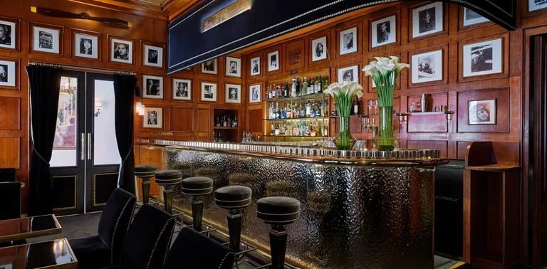 Bar L'escadrille Fouquet's Paris
