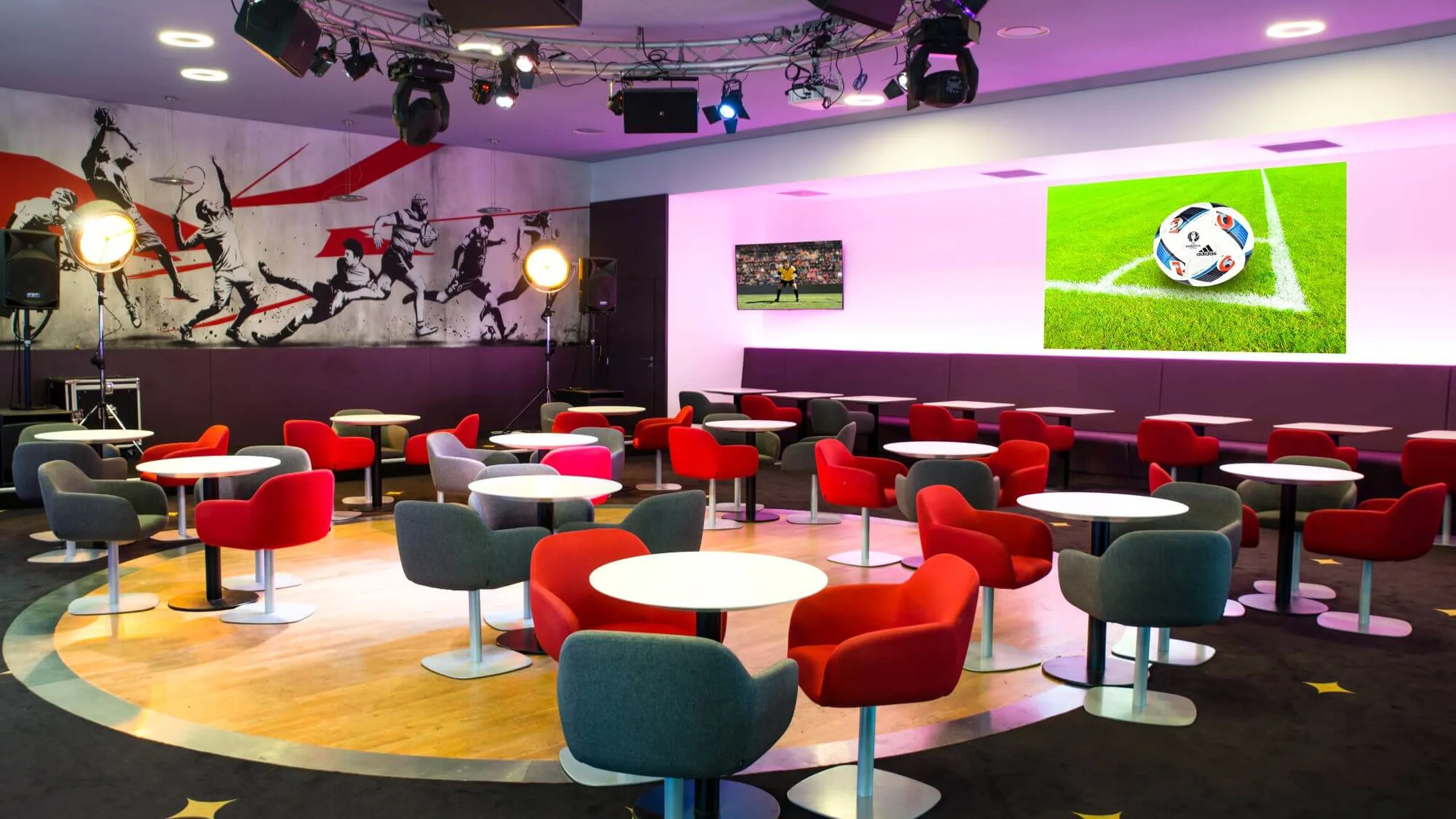 La salle du Café des Sports au resort Barrière de Ribeauvillé