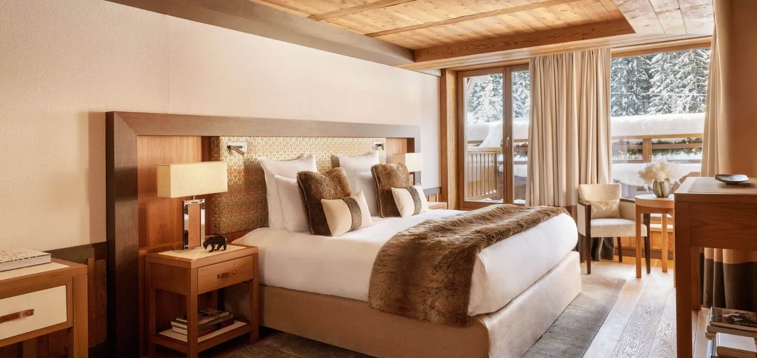 Courchevel Les Neiges chambres Deluxe vue pins
