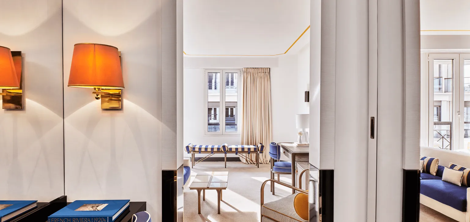Vue d'ensemble junior suite partielle mer Le Majestic Cannes