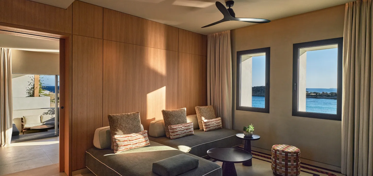 Suite Paraga Jacuzzi, Vue Mer - Salon, Fouquet's Mykonos