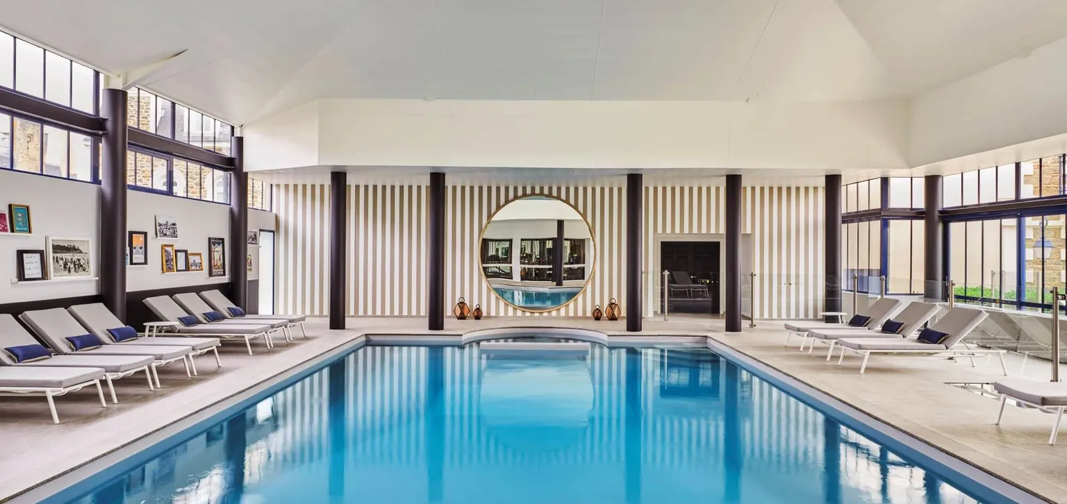Piscine au Grand Hôtel de Dinard