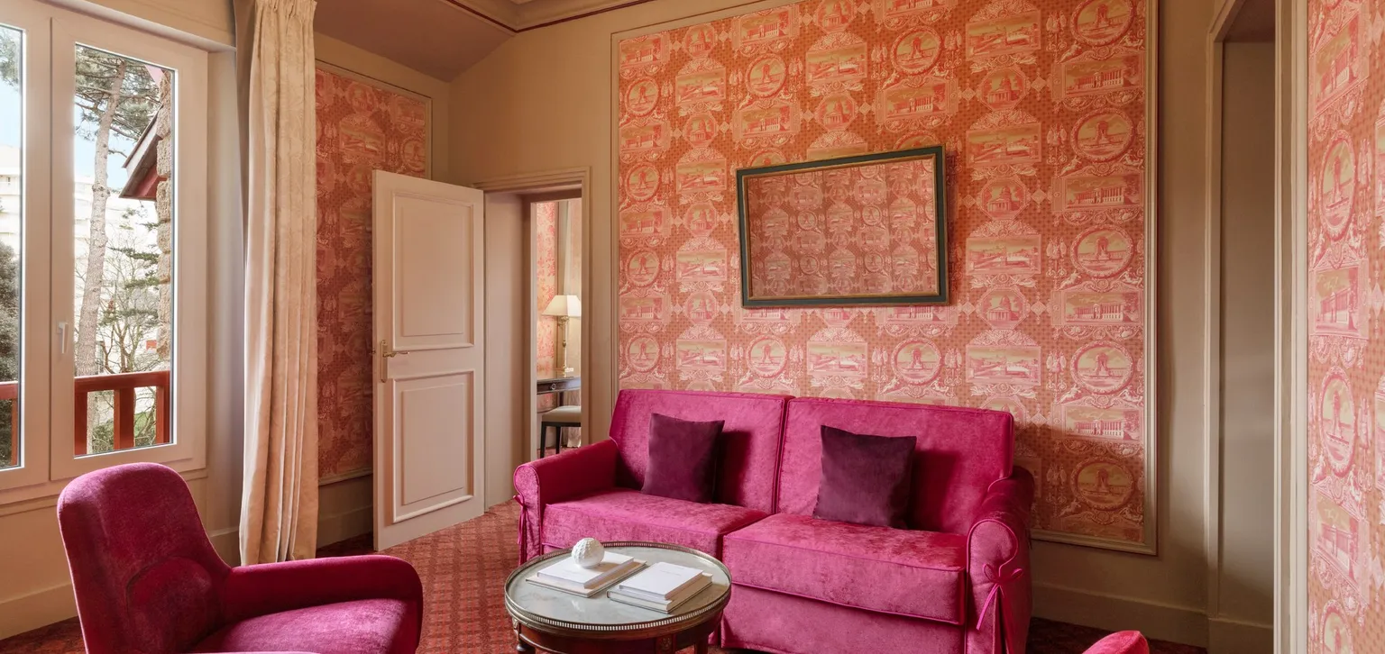 Salon suite