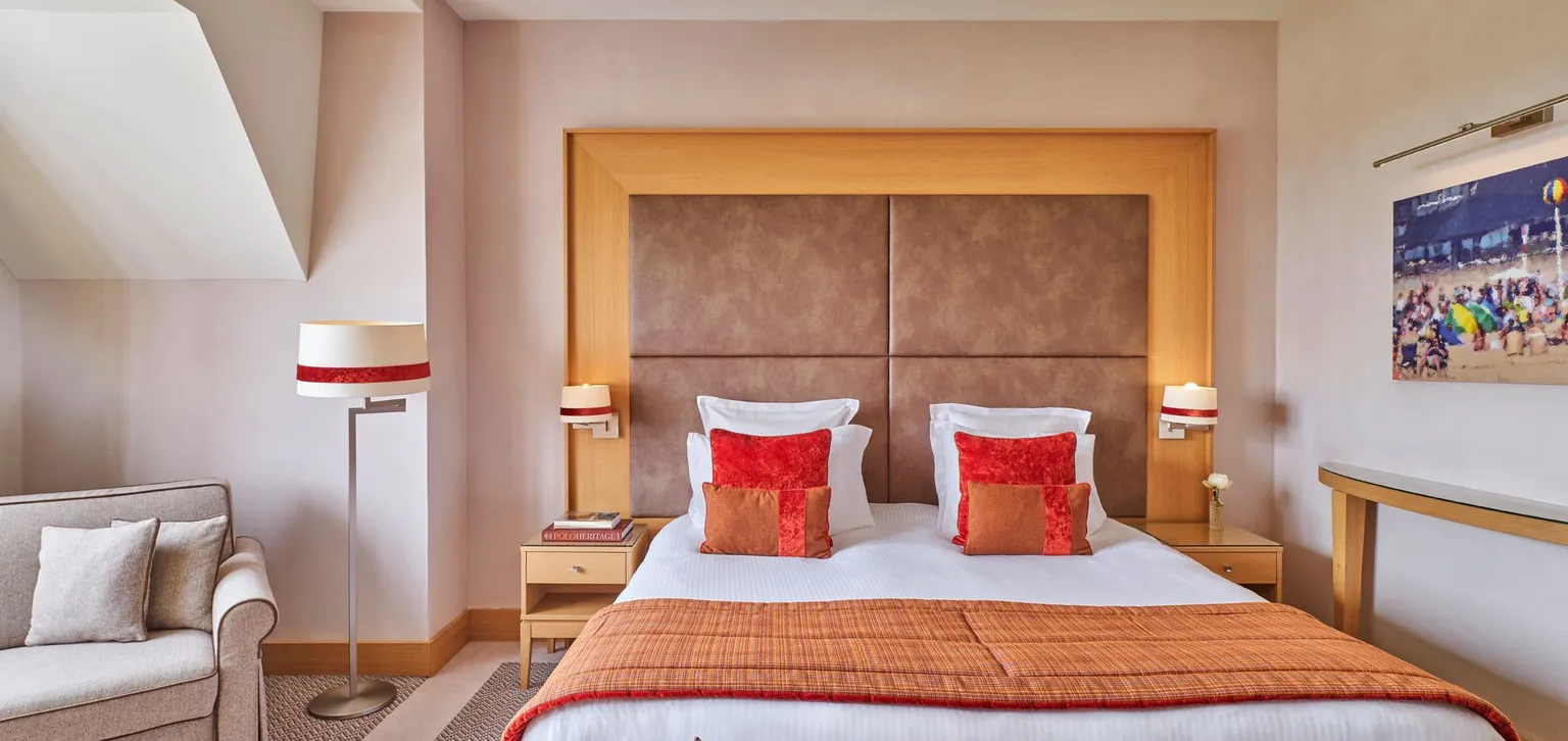 Chambre exécutive à l'hôtel du Golf à Deauville avec vue d'ensemble