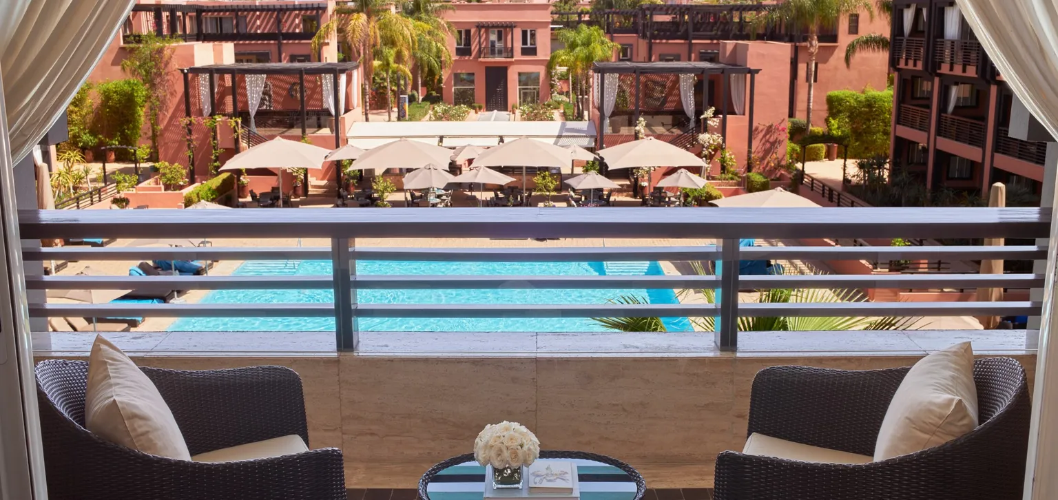 balcon de la chambre supérieure et deluxe de l'hôtel le Naoura à Marrakech